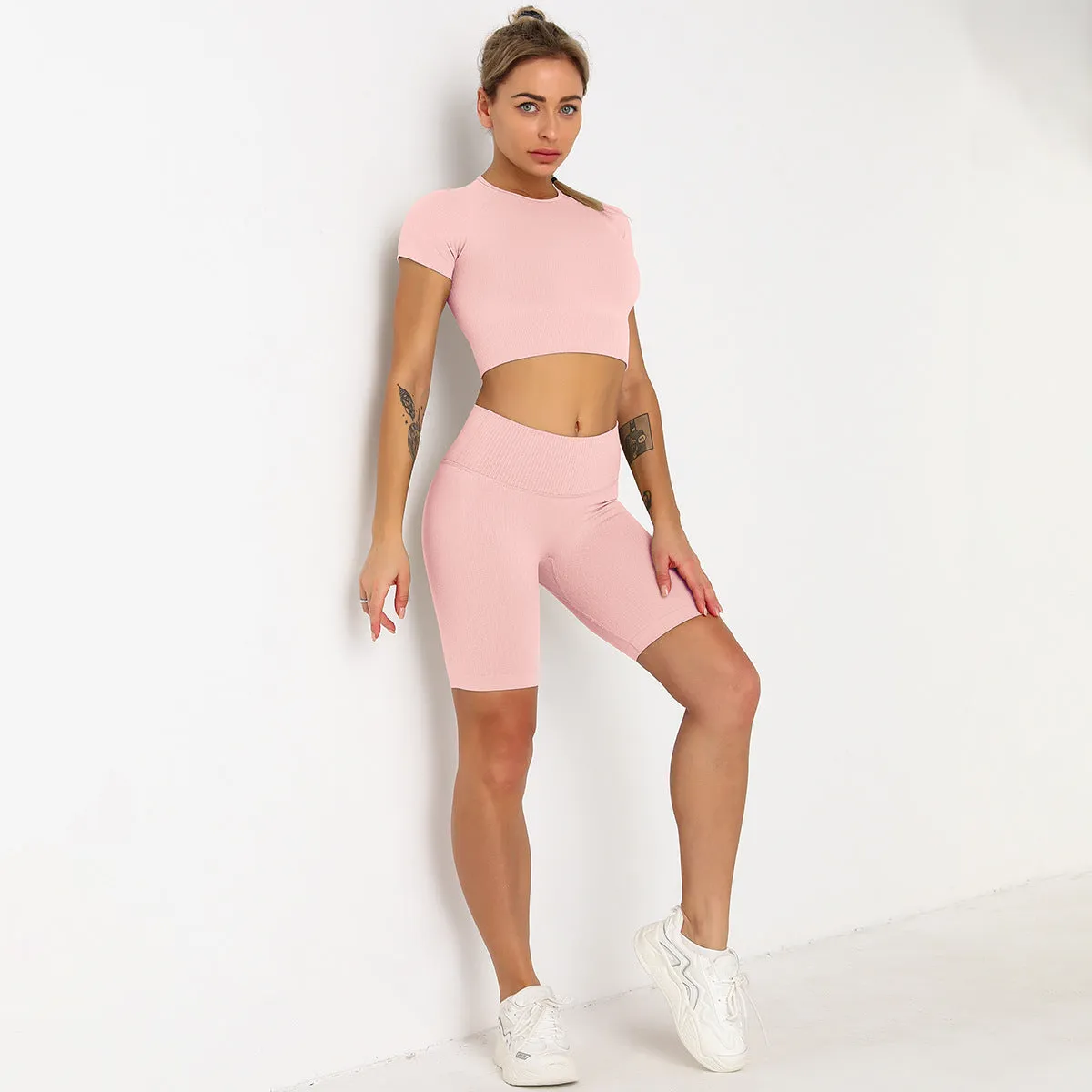 Athletic T Shirts & Shorts Seamless Yoga Sets Wholesale Workout Clothes