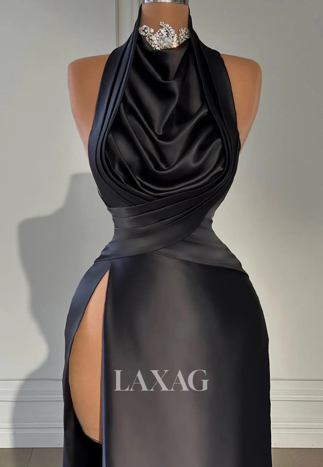 Beaded High-Neck Off-Shoulder Sleeveless Formal Gowns Pleated Floor-Length Mermaid Prom Dress