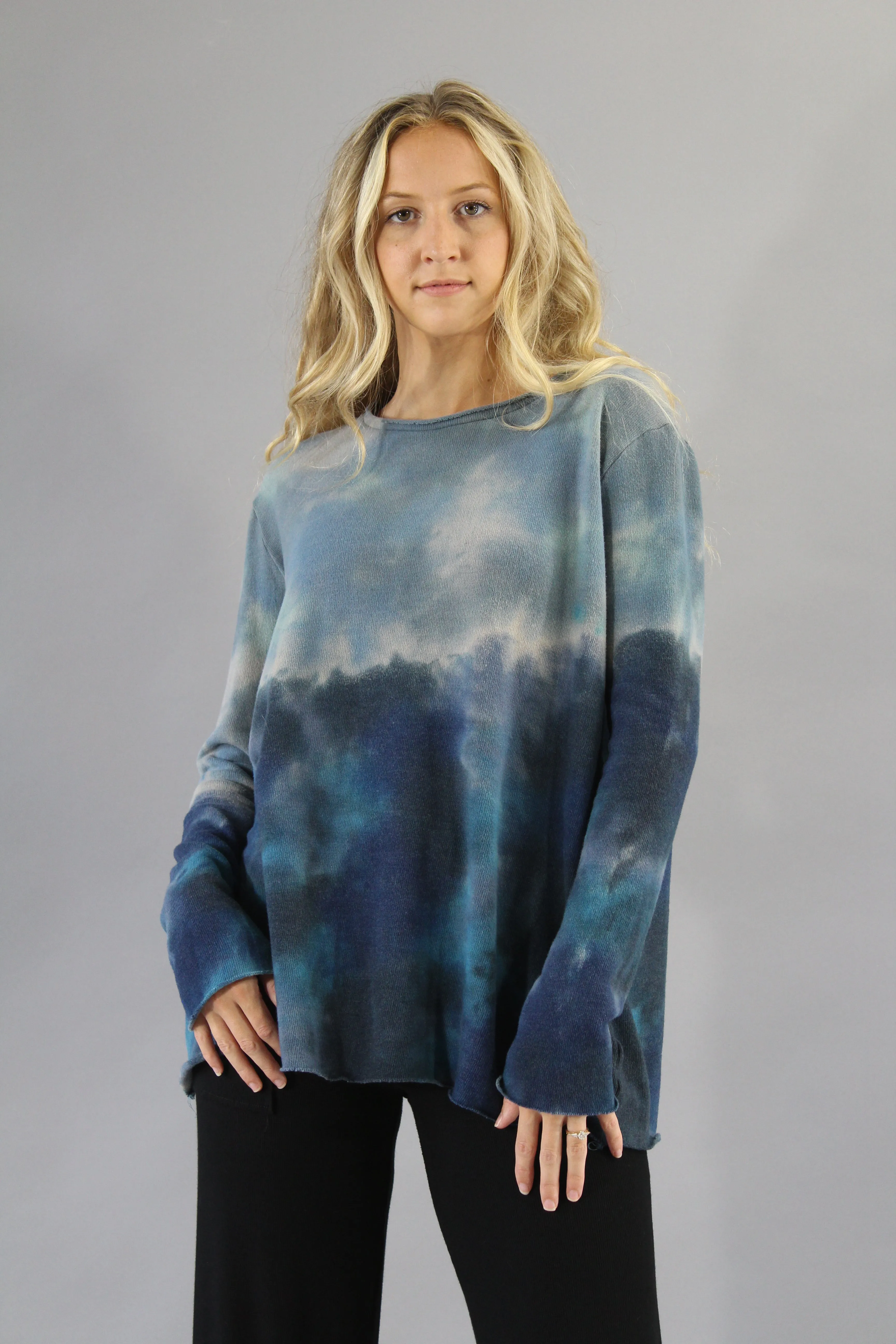Cozy Sweater Ombre Blue
