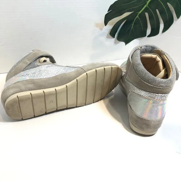 MANAS SURTEFIL Cement & Silver Metallic Sneakers 9.5