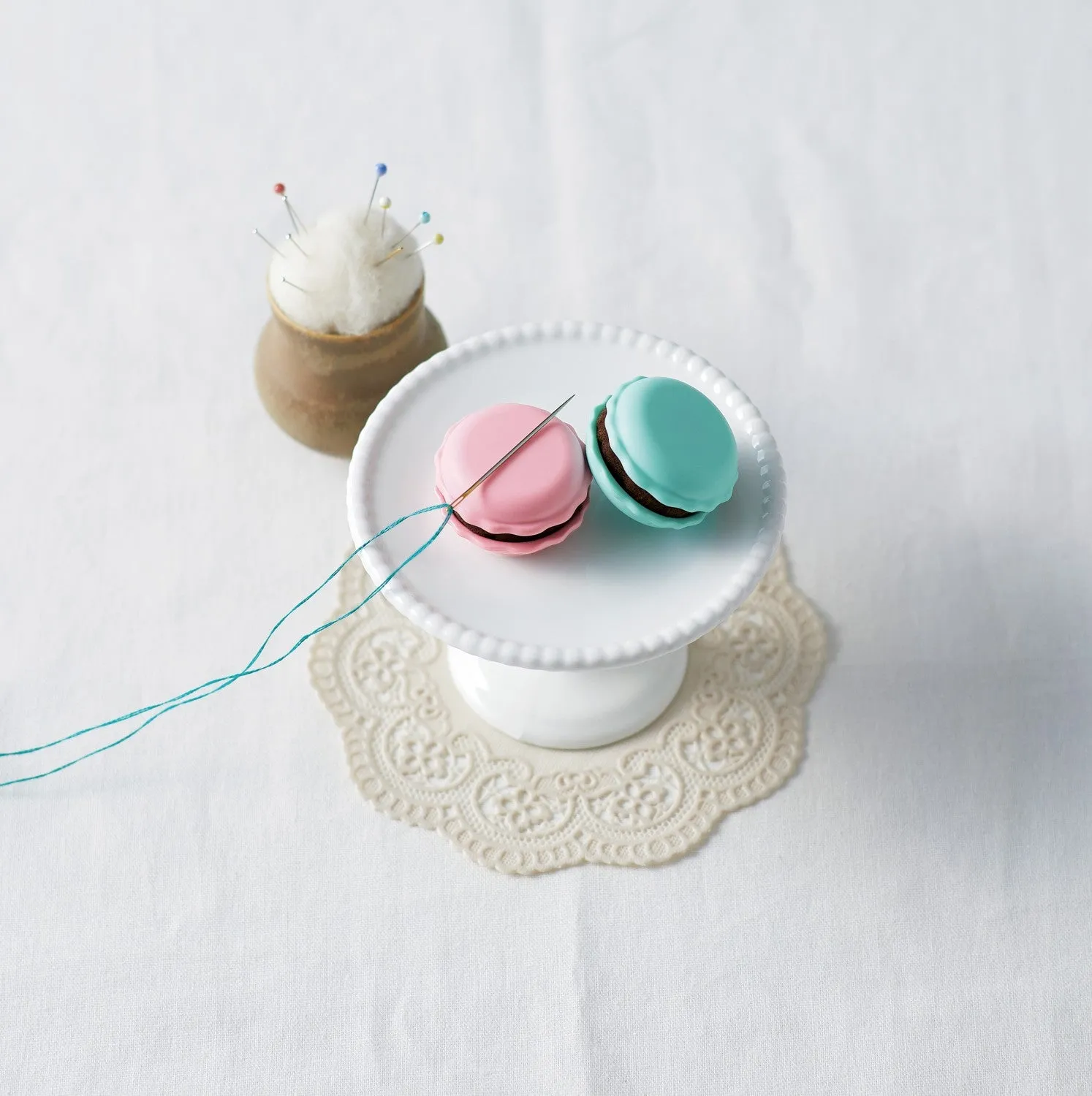 Sweet 'n Sharp Macaron Raspberry