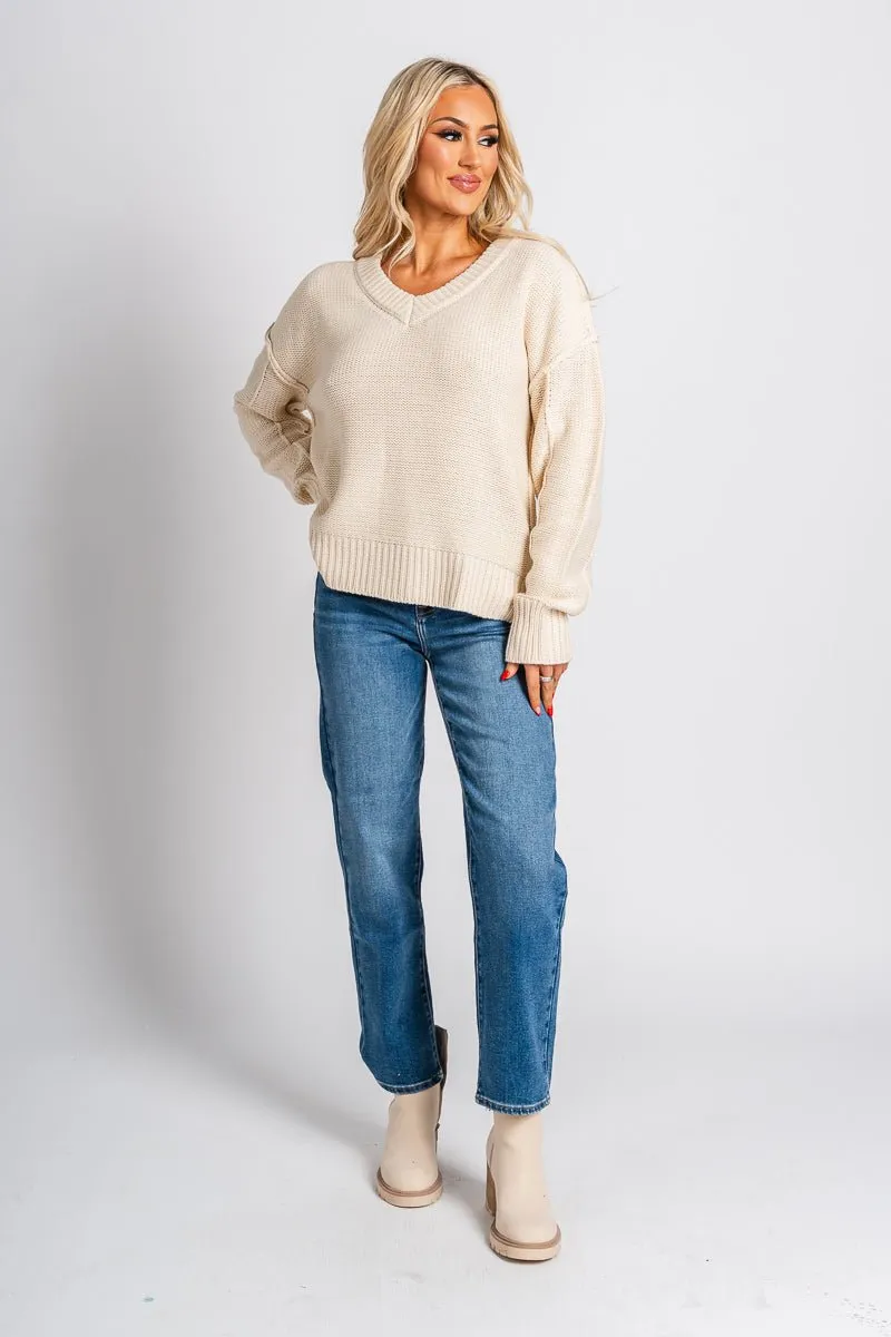 V-neck chunky sweater cream
