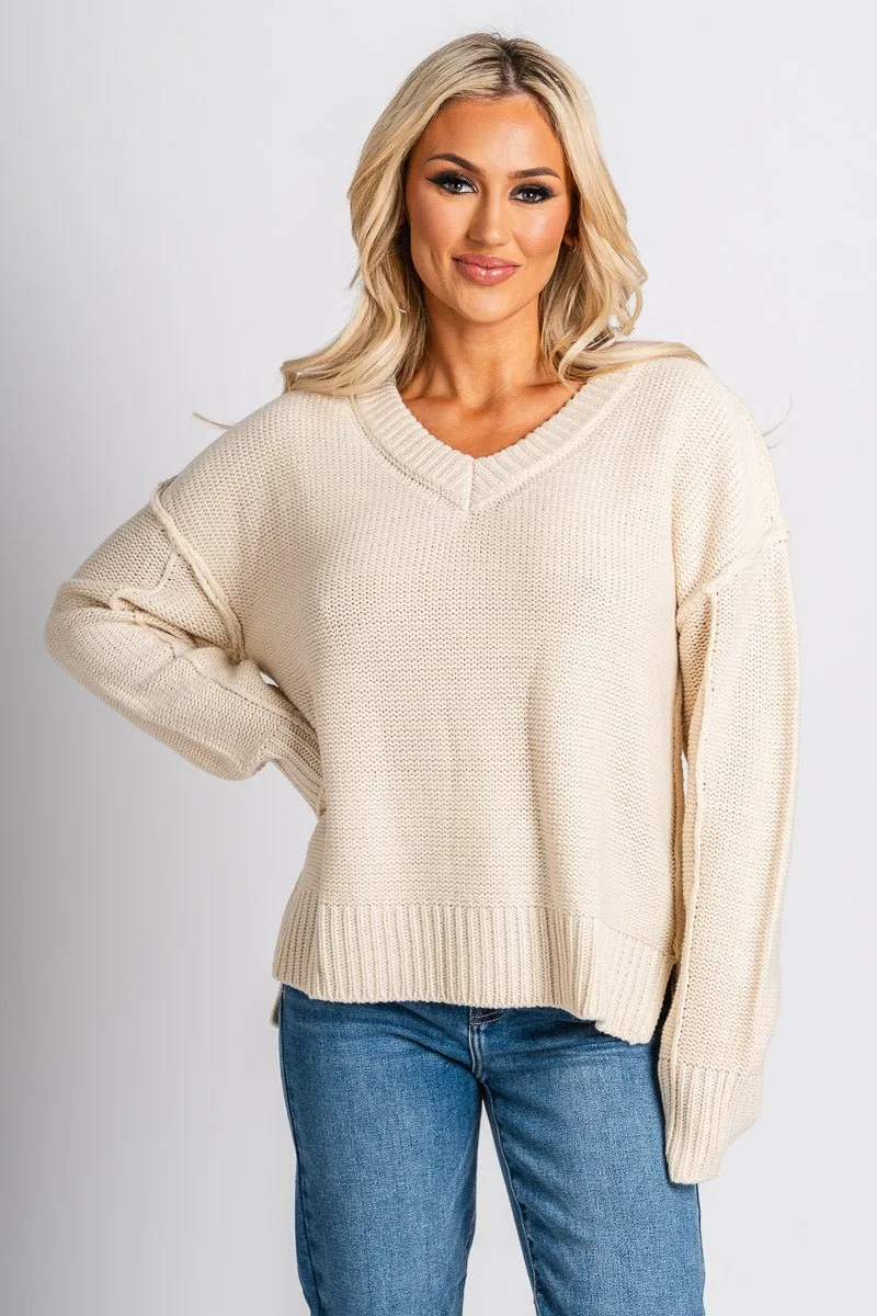 V-neck chunky sweater cream